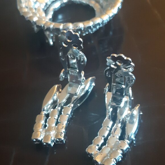 Rhinestone Concentric Circles w/ Marquis Vintage Brooch and Clip On Earring Set - Picture 8 of 15